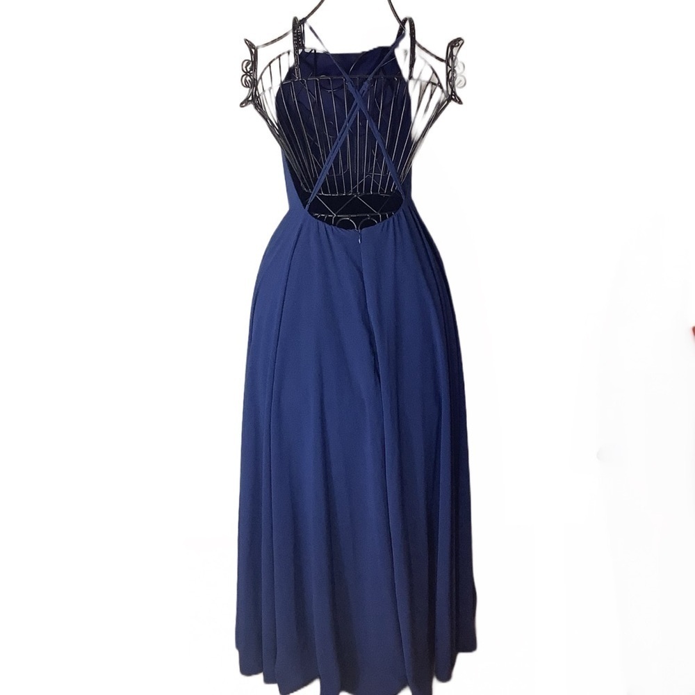✨ Lulus Navy Blue Halter Maxi Dress – Flowy & Elegant | Size Small ✨ - Picture 3 of 8